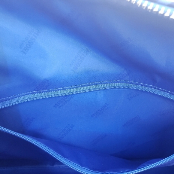 🔥MISSONI DUFFEL WEEKENDER TRAVEL GYM BLUE BAG -BRAND NEW - Picture 7 of 7